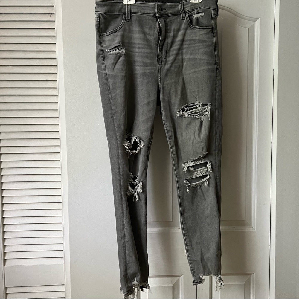 AE Next Level Stretch ripped jeans size 16